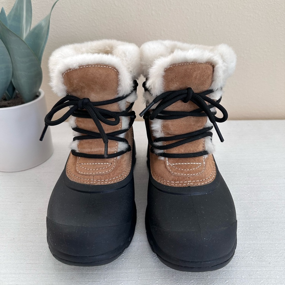 Sorel Tan Suede Faux Fur Lace Up Weatherproof Winter Boots Woman’s 6 - Picture 2 of 14